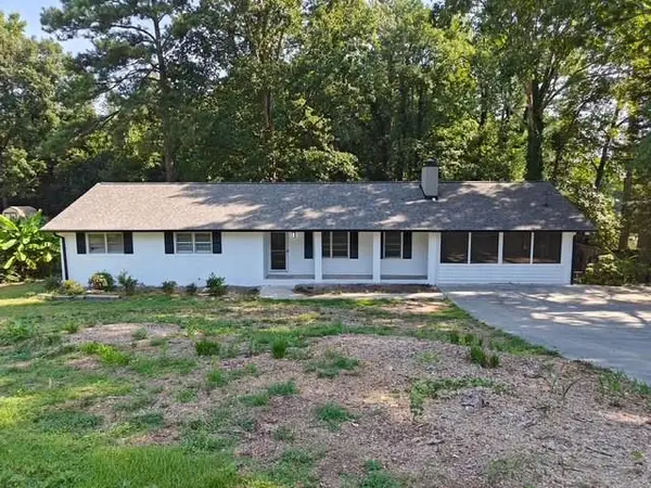 1296 Scenic Way Sw, Lilburn, GA 30047