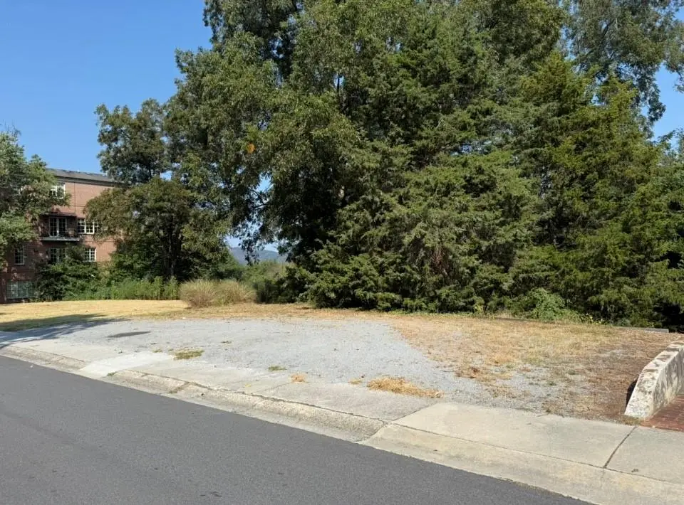 389 Washington Avenue Ne, Marietta, GA 30060 - #1