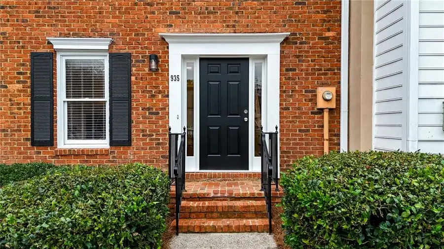 935 Lenox Hill Court Ne, Atlanta, GA 30324 - #2