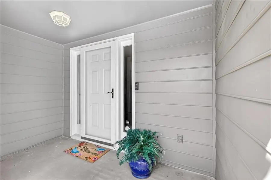 4590 Village Oaks Circle, Dunwoody, GA 30338 - #3