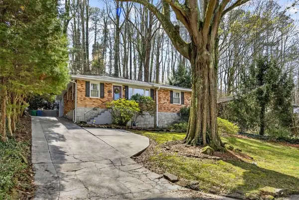 908 Scott Circle, Decatur, GA 30033