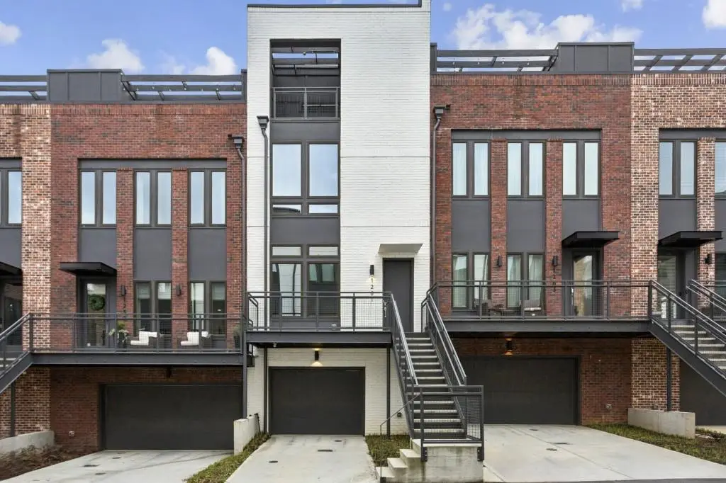 1261 Chelsea Circle Nw, Atlanta, GA 30318 - #1