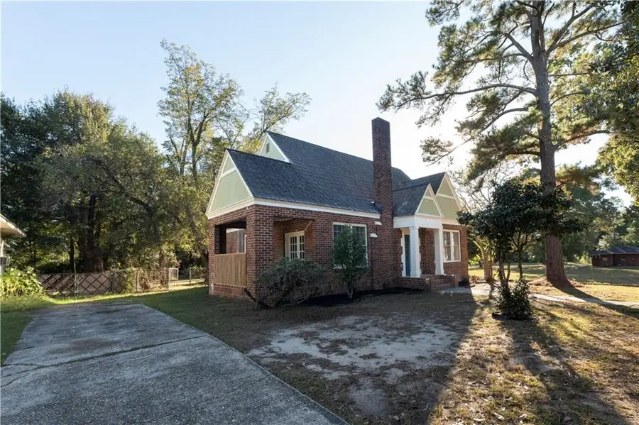 622 Whitney Avenue, Albany, GA 31701 - #2