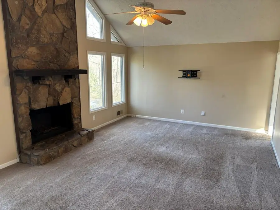 136 Creekview Drive, Woodstock, GA 30188 - #2