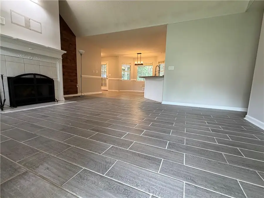 130 Lakefront Drive, Covington, GA 30016 - #3