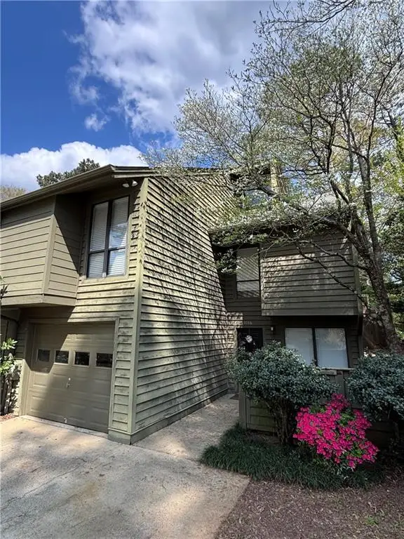 1016 Creatwood Circle, Smyrna, GA 30080