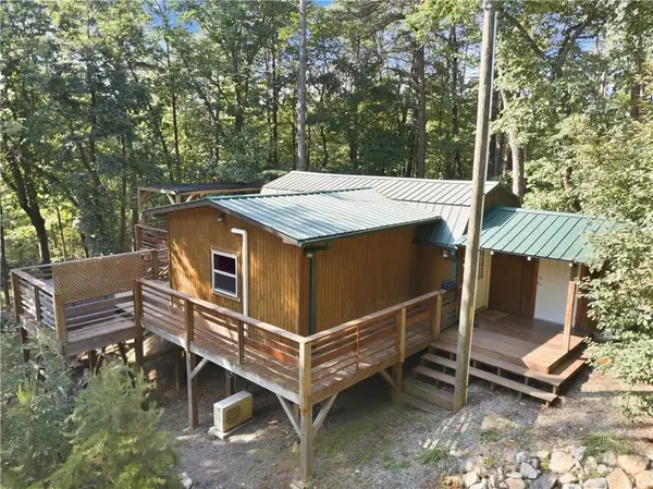 225 Overlook Circle, Clarkesville, GA 30523