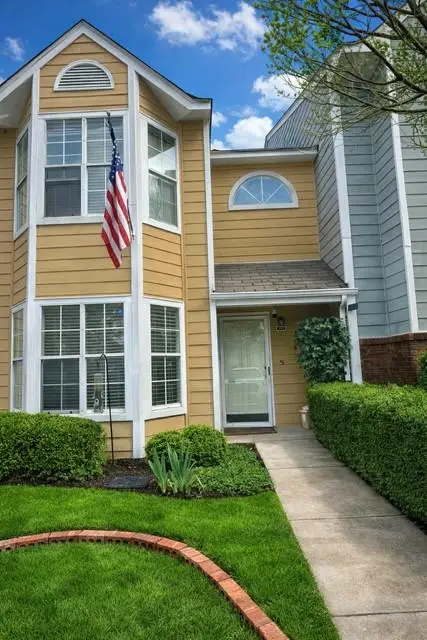 3223 Long Iron Drive, Lawrenceville, GA 30044