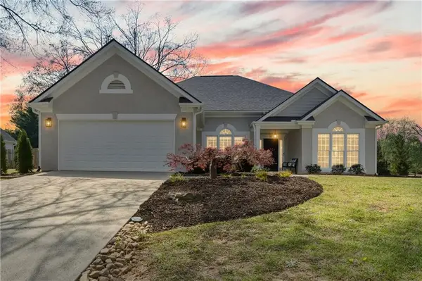 5220 Jonathans Way, Cumming, GA 30040