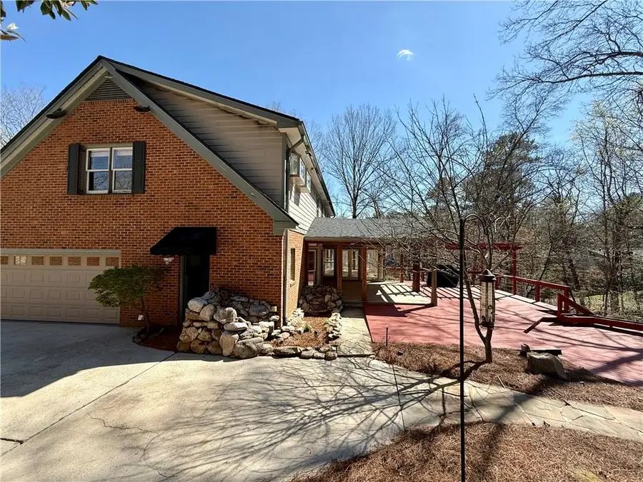 7300 Chattahoochee Bluff Drive, Atlanta, GA 30350 - #2