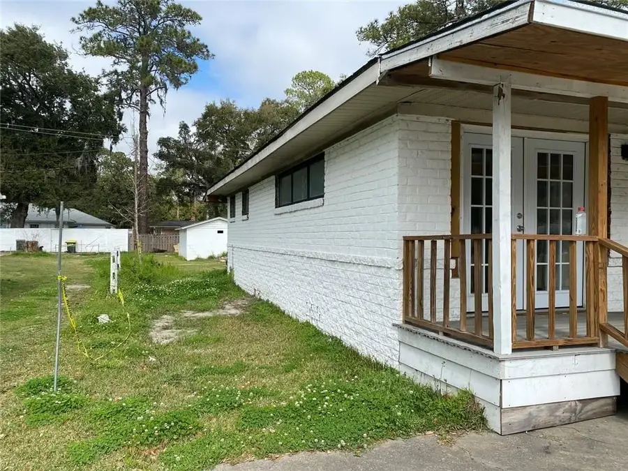 106 E Derenne Avenue, Savannah, GA 31405 - #3