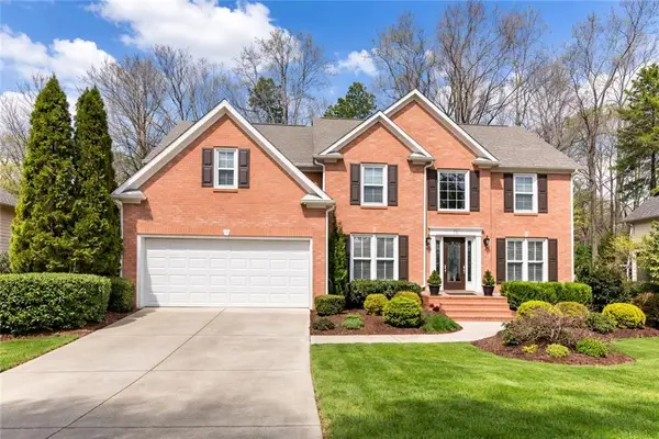 375 White Rose Trace, Alpharetta, GA 30005