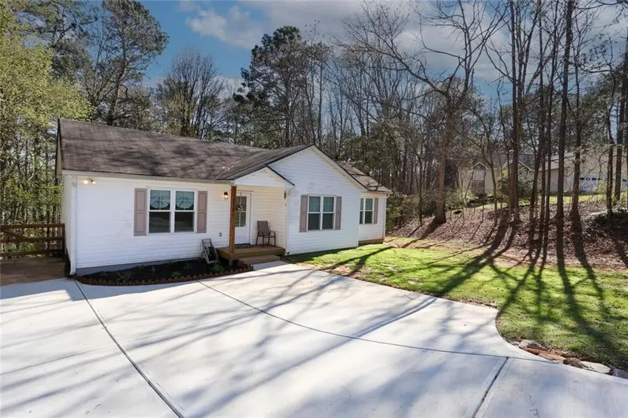 3710 Rambling Woods Drive, Loganville, GA 30052 - #2