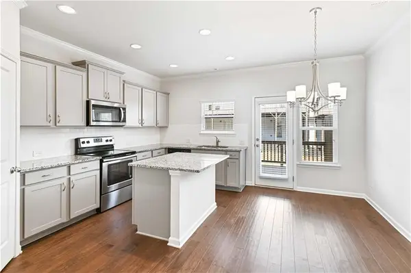 1736 Liberty Parkway Nw, Atlanta, GA 30318