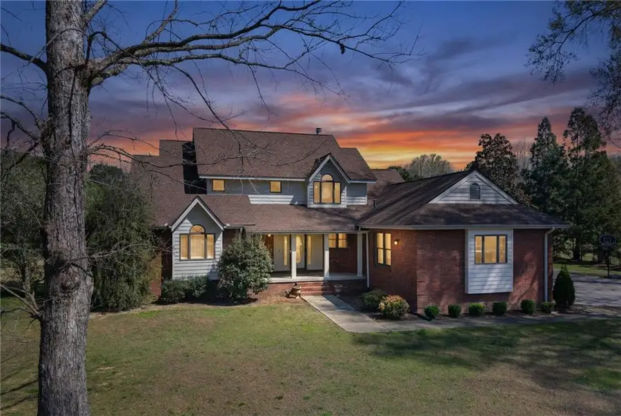 317 Shenandoah Drive Ne, Calhoun, GA 30701 - #2