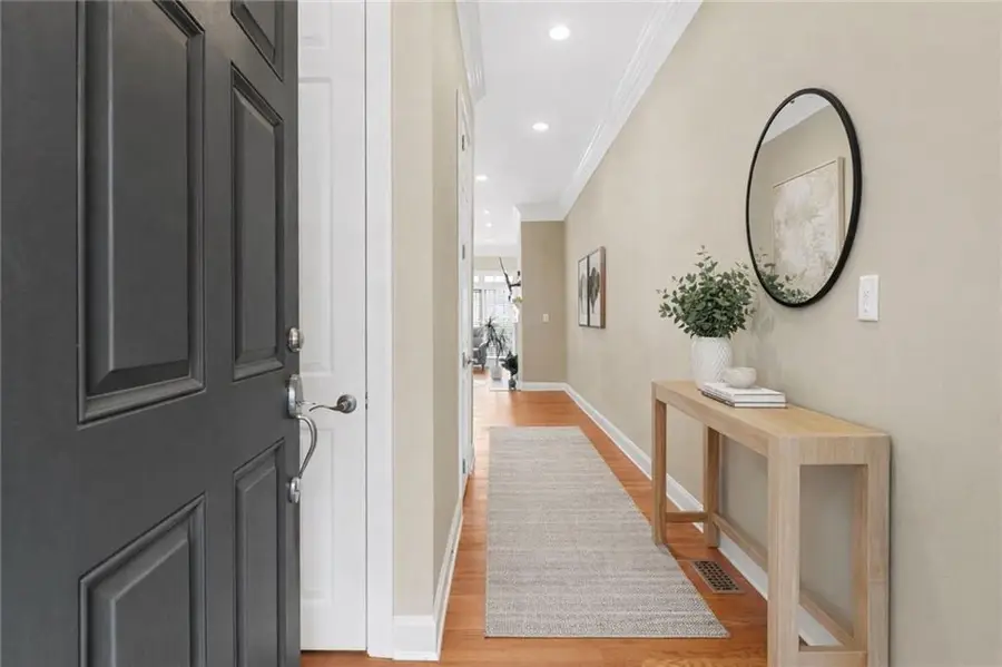 5452 Wentworth Street, Sandy Springs, GA 30342 - #3
