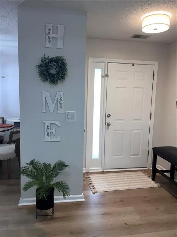 1003 Rolling Ridge Lane, Auburn, GA 30011