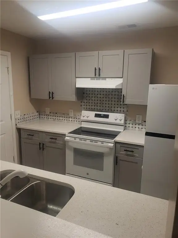 7101 Fairington Ridge Circle, Lithonia, GA 30038 - #2