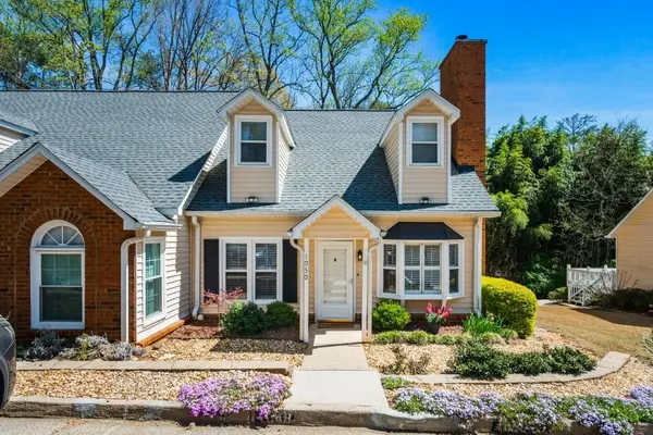 1050 Sasha Lane, Roswell, GA 30075