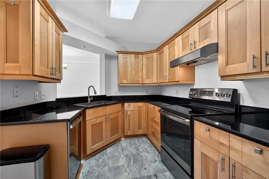 3334 Peachtree Road Ne #911, Atlanta, GA 30326 - #3