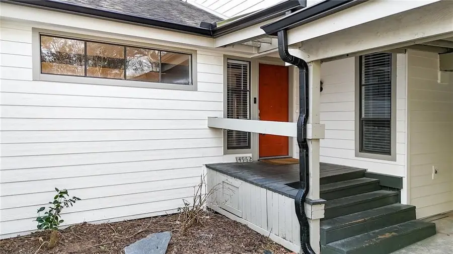 4962 N Ellipse, Marietta, GA 30068 - #2