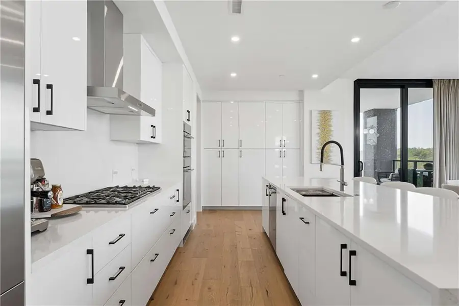 2425 Peachtree Road Ne #901, Atlanta, GA 30305 - #2