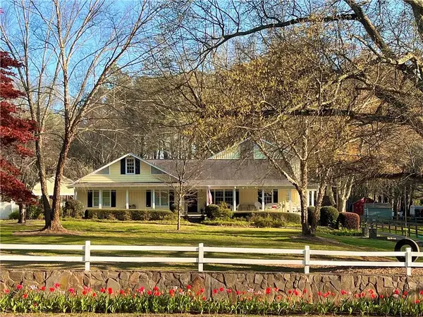 2324 E Cherokee Drive, Woodstock, GA 30188