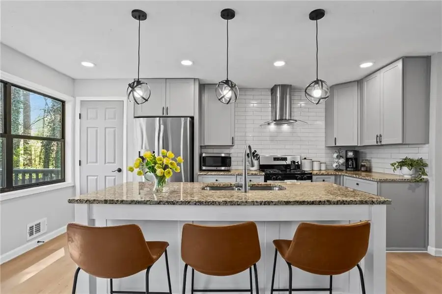 3065 Sumit Wood Drive Nw, Kennesaw, GA 30152 - #3