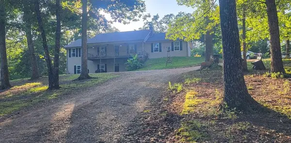 1605 Cody Road, Mount Airy, GA 30563