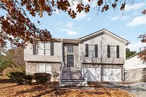 2413 Tolliver Hills Ln, Ellenwood, GA 30294