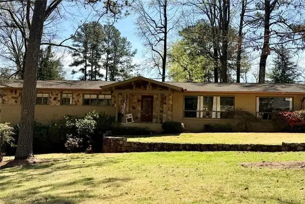 2744 Pinestream Drive Ne, Marietta, GA 30068