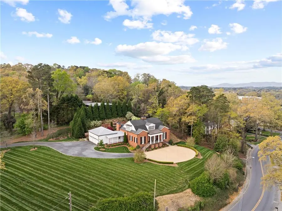 315 E Line Street, Calhoun, GA 30701 - #3