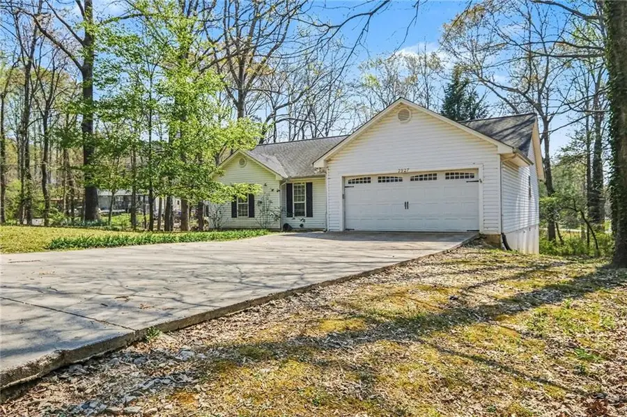 2927 Valley Drive, Gainesville, GA 30507 - #3