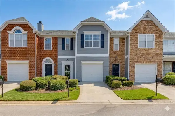 6245 Shoreview Circle, Flowery Branch, GA 30542