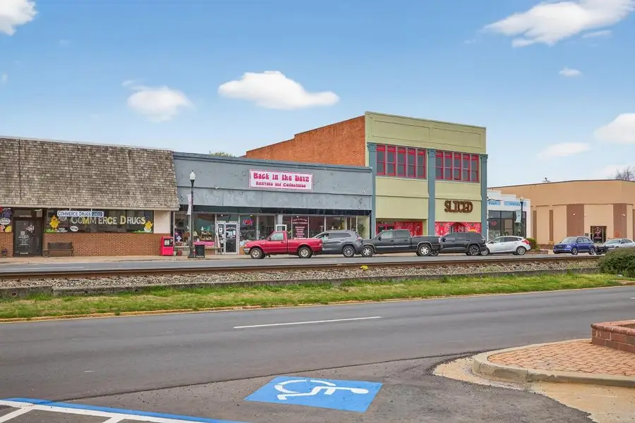 696 530 Madison Street, Commerce, GA 30529 - #3