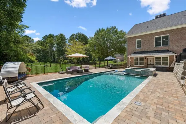 1552 Gracebrook Drive, Lawrenceville, GA 30045