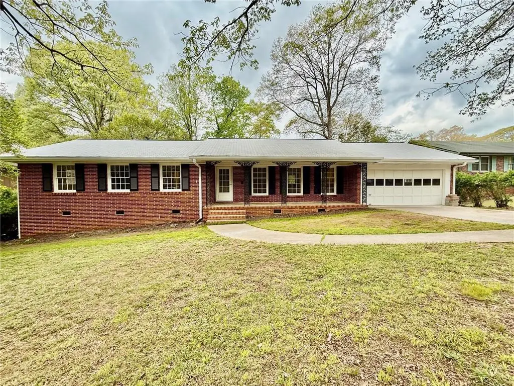 527 Rimrock Trail, Stone Mountain, GA 30083 - #1