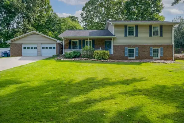 11165 Crosshaven Drive, Roswell, GA 30075