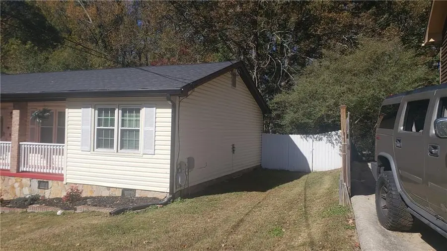 975 Ridgedale Drive, Lawrenceville, GA 30043 - #2
