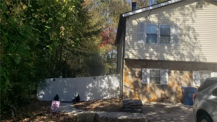 975 Ridgedale Drive, Lawrenceville, GA 30043 - #3