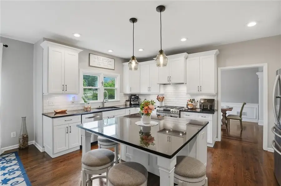 4459 Woodford Pass Ne, Roswell, GA 30075 - #3