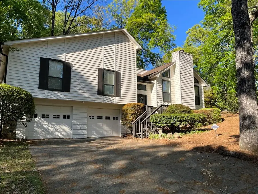 8555 Colony Club Drive, Alpharetta, GA 30022 - #2