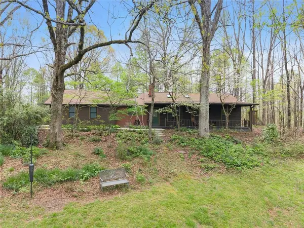 353 Riverwood Road, Lula, GA 30554