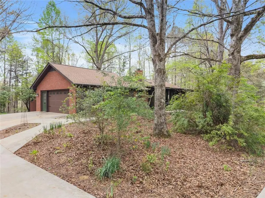 353 Riverwood Road, Lula, GA 30554 - #2