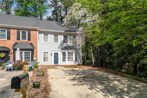 599 Saint James Walk Se, Marietta, GA 30067