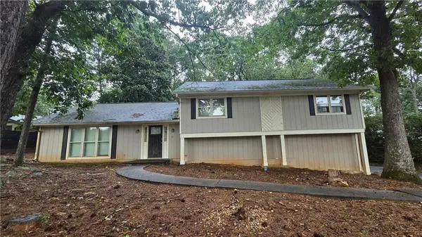 5251 Greenpoint Drive, Stone Mountain, GA 30088