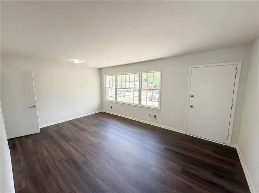 96 Greene Street Ne, Fairburn, GA 30213 - #3