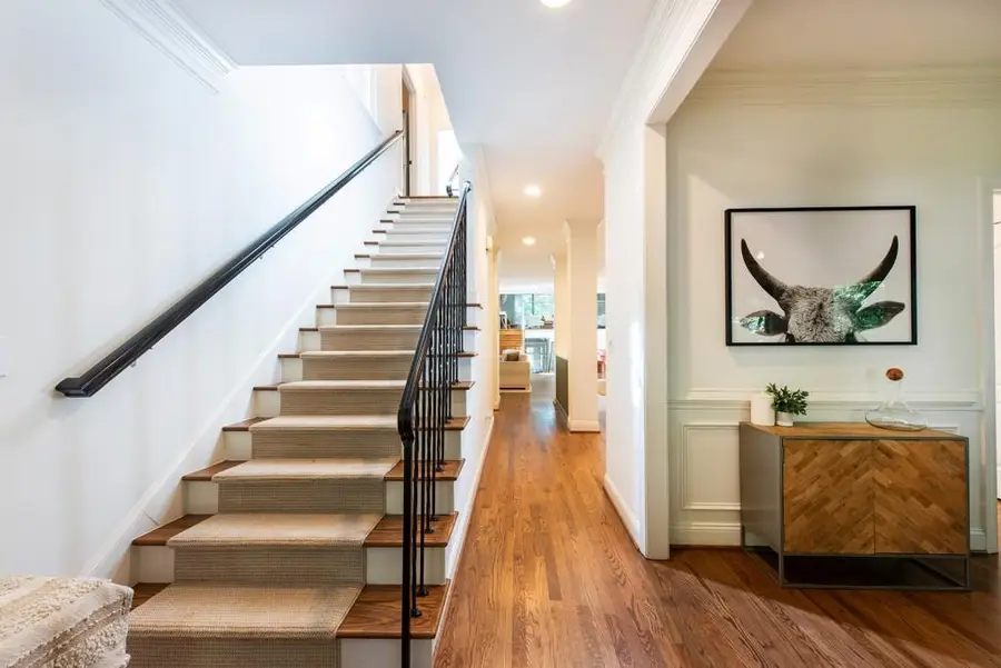 1064 Davis Circle Nw, Atlanta, GA 30318 - #3