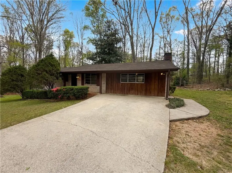 6372 S Skyline Drive, Douglasville, GA 30135 - #2