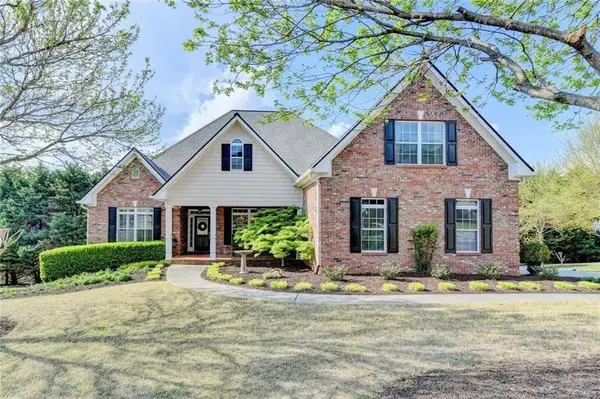 517 Sandy Cove Drive, Loganville, GA 30052